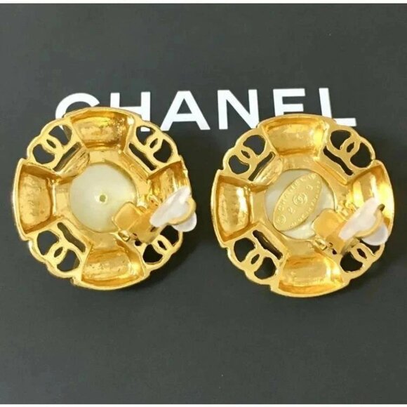 Authentic CHANEL Coco Mark 4-strand Gold Earrings Pearl Accents bsj342-121225 - Picture 3 of 4